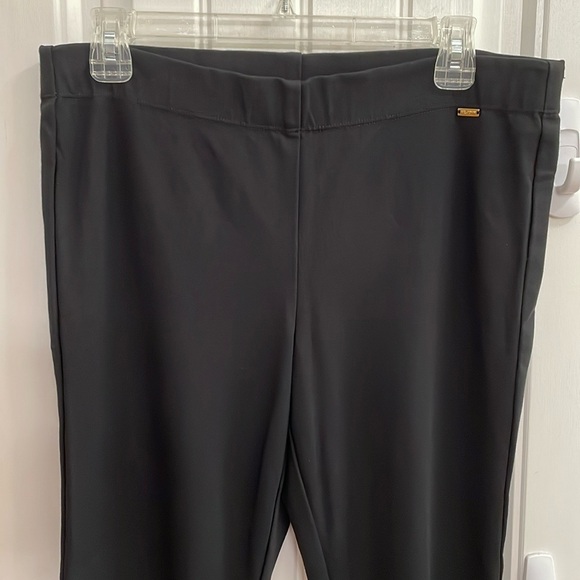 💛ST.JOHN Black Ponte Crop Pants. - Picture 3 of 6